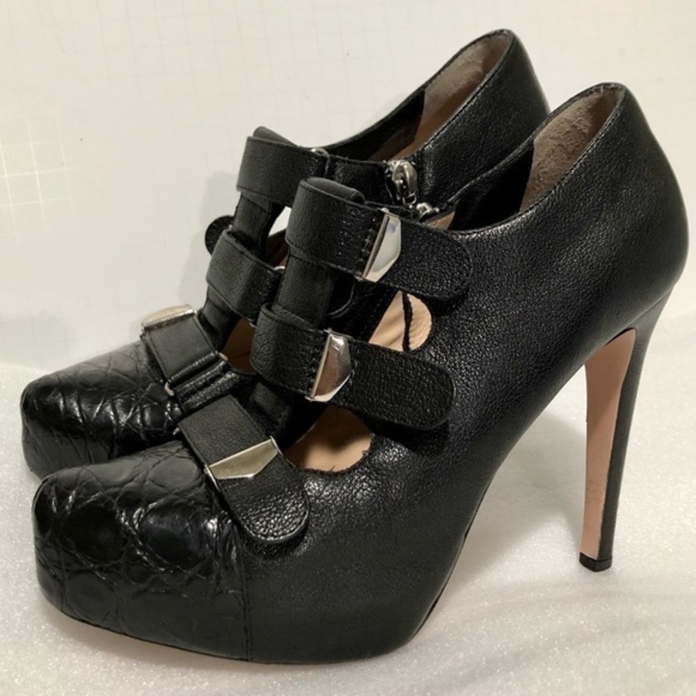 Alessandro Dell'Acqua Toe Pumps